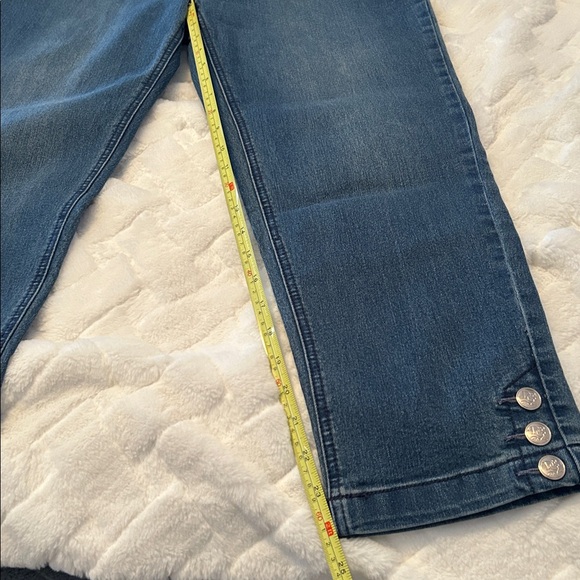 DG2 by Diane Gilman Dark Blue Capri Jeans size 12 - Picture 4 of 5